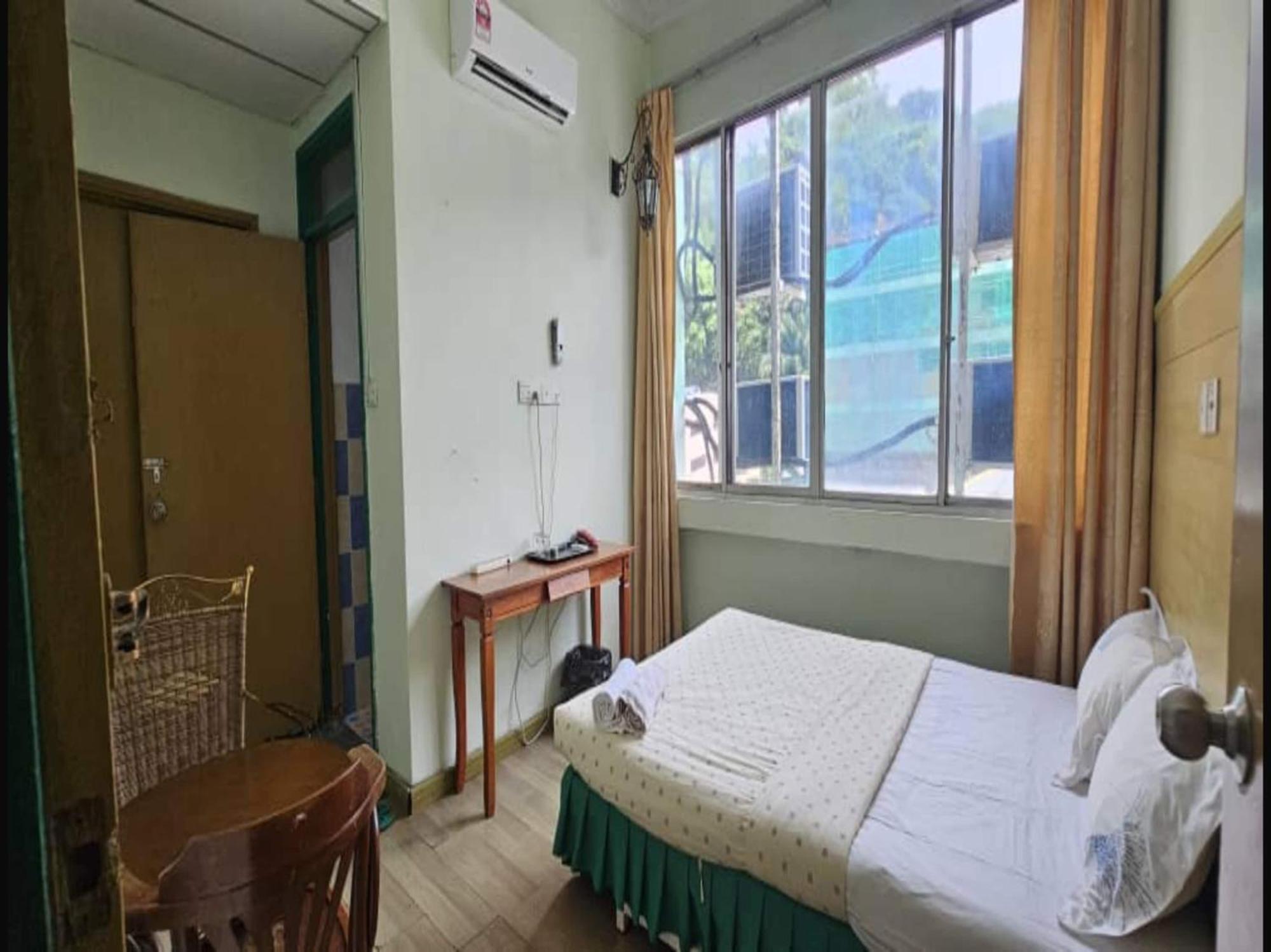 Oyo 90979 Sianglory Inn Kota Kinabalu Bagian luar foto